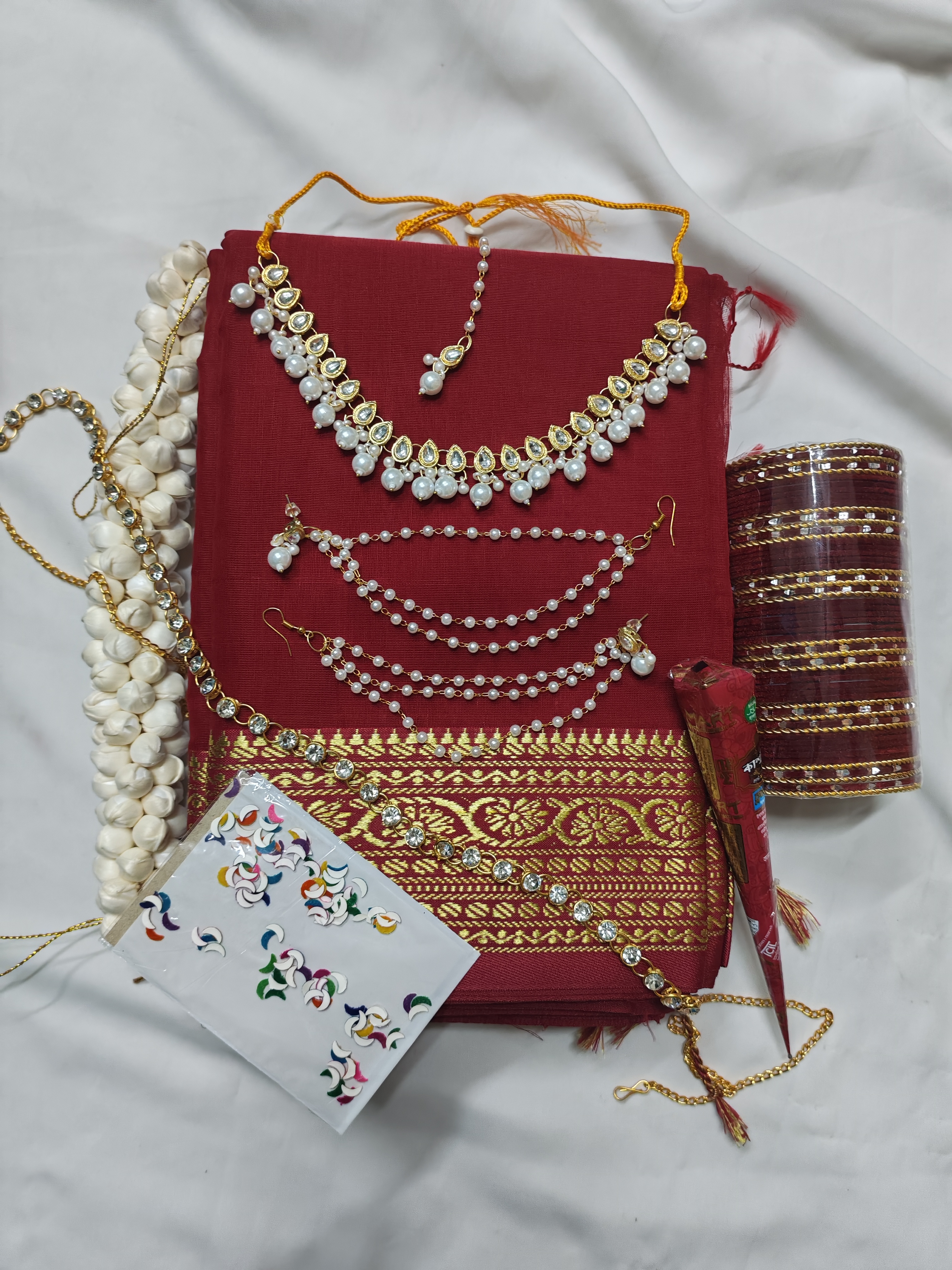 নিউ হুরাইন শাড়ি কম্বো