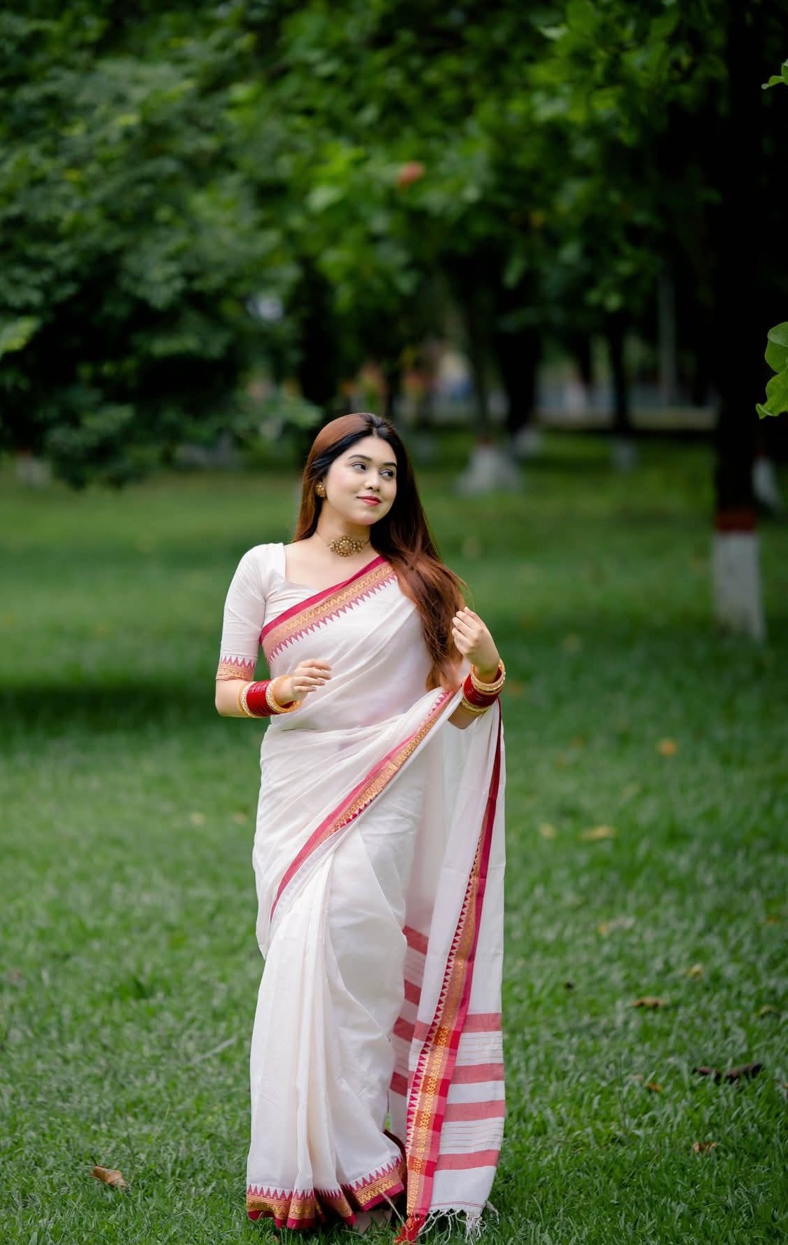 প্রিমিয়াম নকশী পাড়ের কাতান শাড়ি | সফট সিল্ক | ফ্রি ম্যাচিং ব্লাউজ